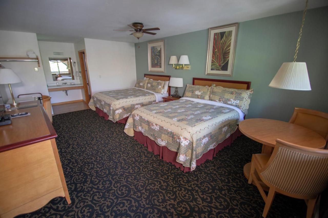 Coachlite Inn Sister Bay Exterior foto